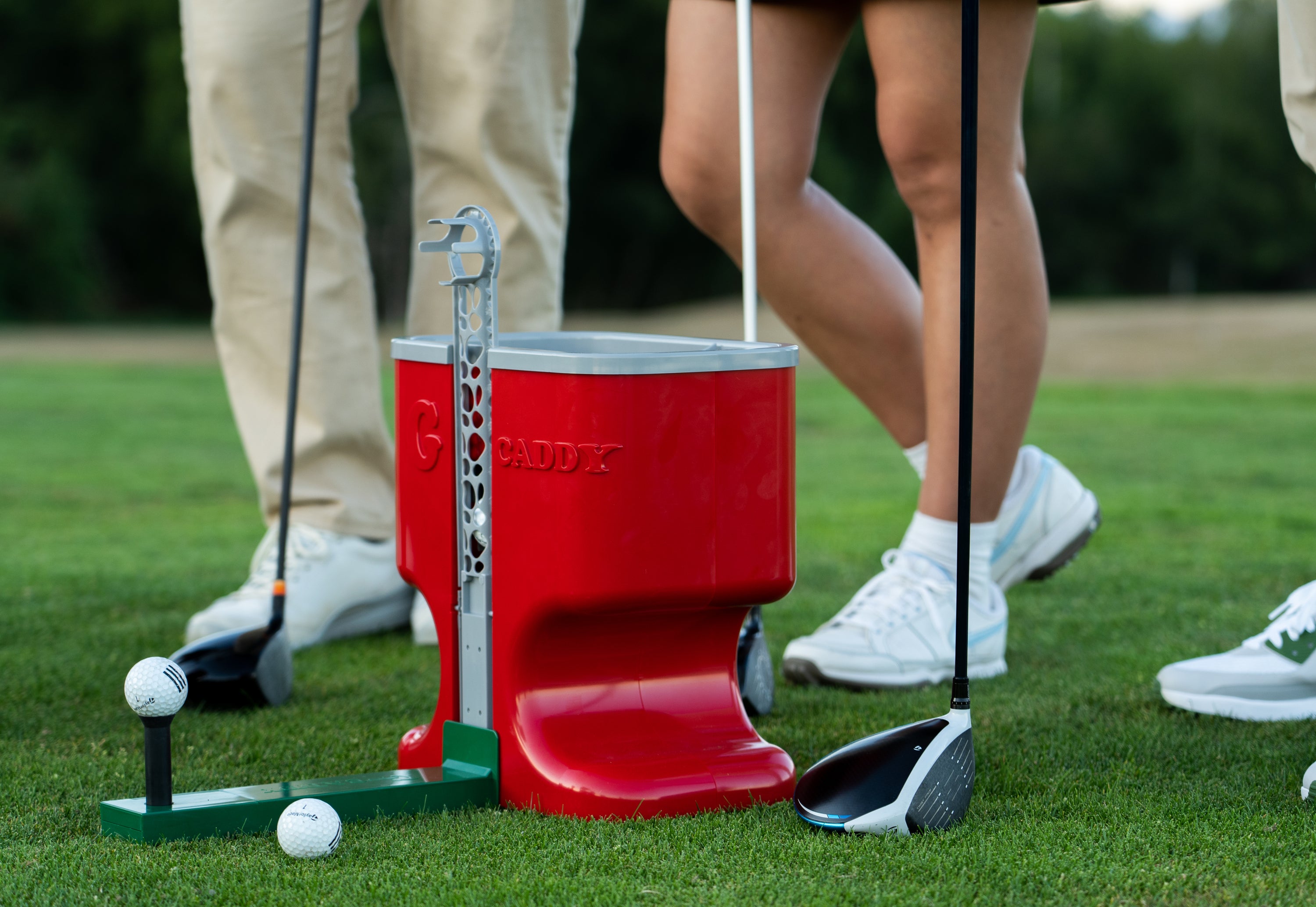 yard | Gravity Caddy Canada | Gravity-Powered Golf Ball Dispenser